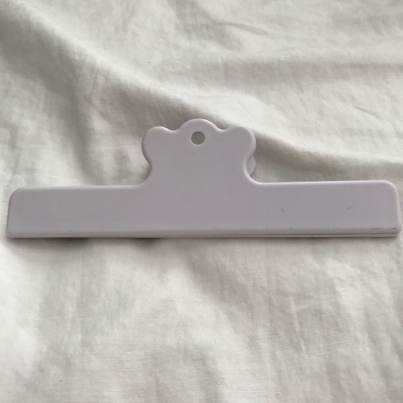 Music Paper Clip Sheet Music Holder On Stand Scales Black White Treble Clef - Picture 9 of 12